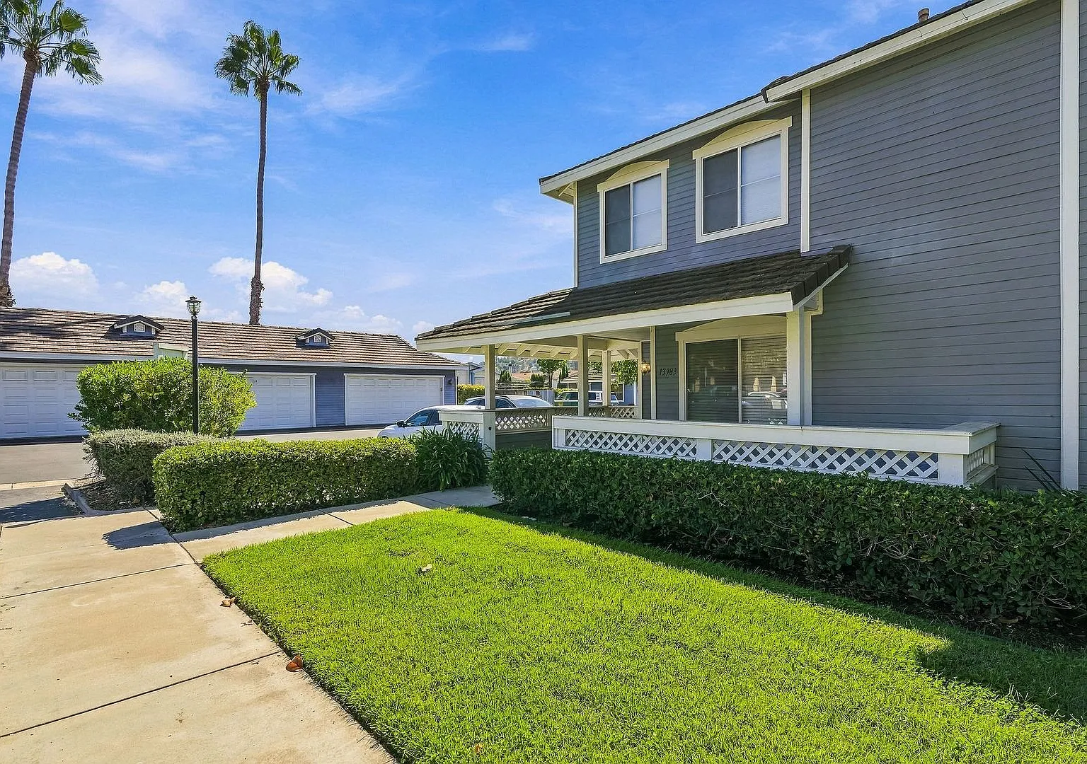 Charming 3 bd Townhome in Historic Poway District — Photo 3