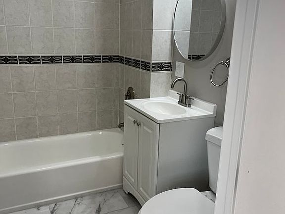 3rd image of 30 Lafayette Park Floor 3