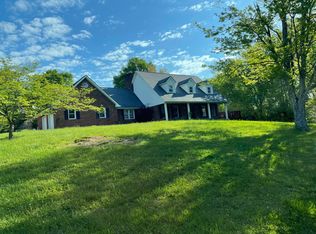 1900 Lancelot Dr, Somerset, KY 42503