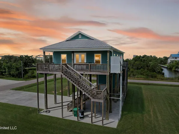 4040 Borneo St, Bay Saint Louis, MS 39520