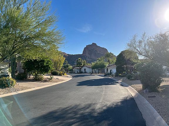 4th image of 5525 E Lincoln Dr #102