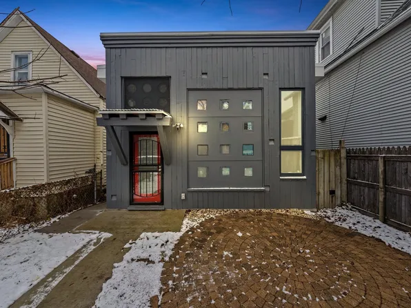 4311 W Crystal St, Chicago, IL 60651