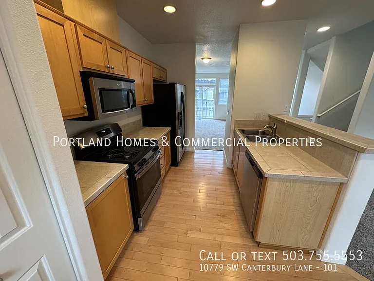 10779 SW Canterbury Ln #101 — Photo 5