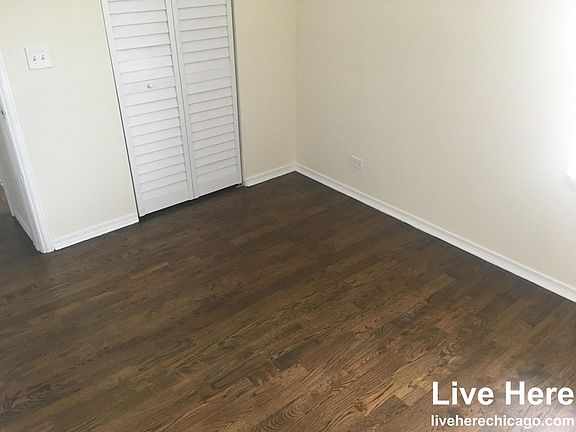 4th image of 2357 W Fullerton Ave