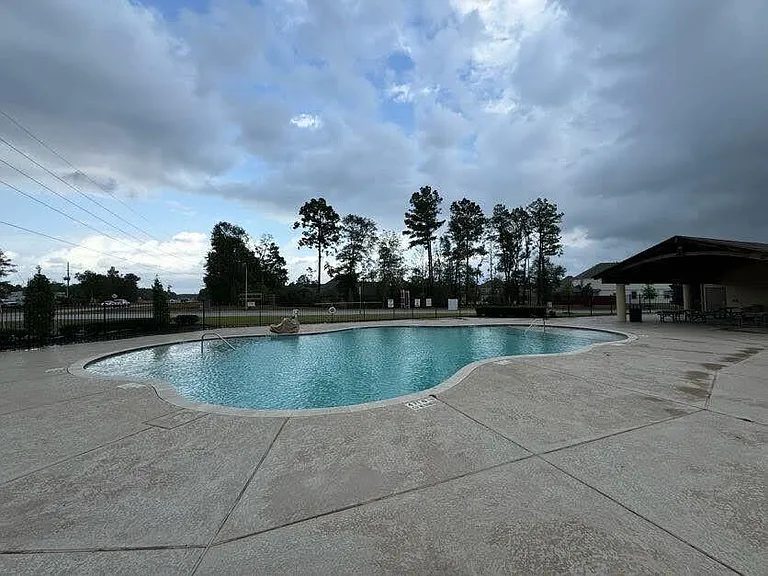 2218 Angie Kaye Dr — Photo 30