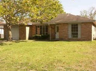 301 Brigadoon Ln, Friendswood, TX 77546