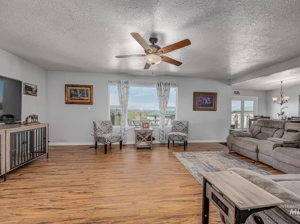 644 Ontario Heights Rd, Ontario, OR 97914