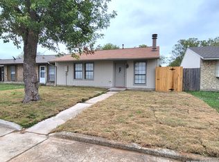 5838 Midcrown Dr, San Antonio, TX 78218