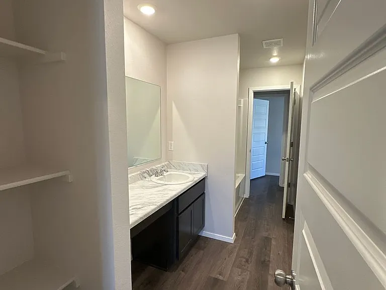 8205 E Oakland St — Photo 7