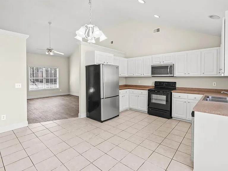 1844 D Ave — Photo 12