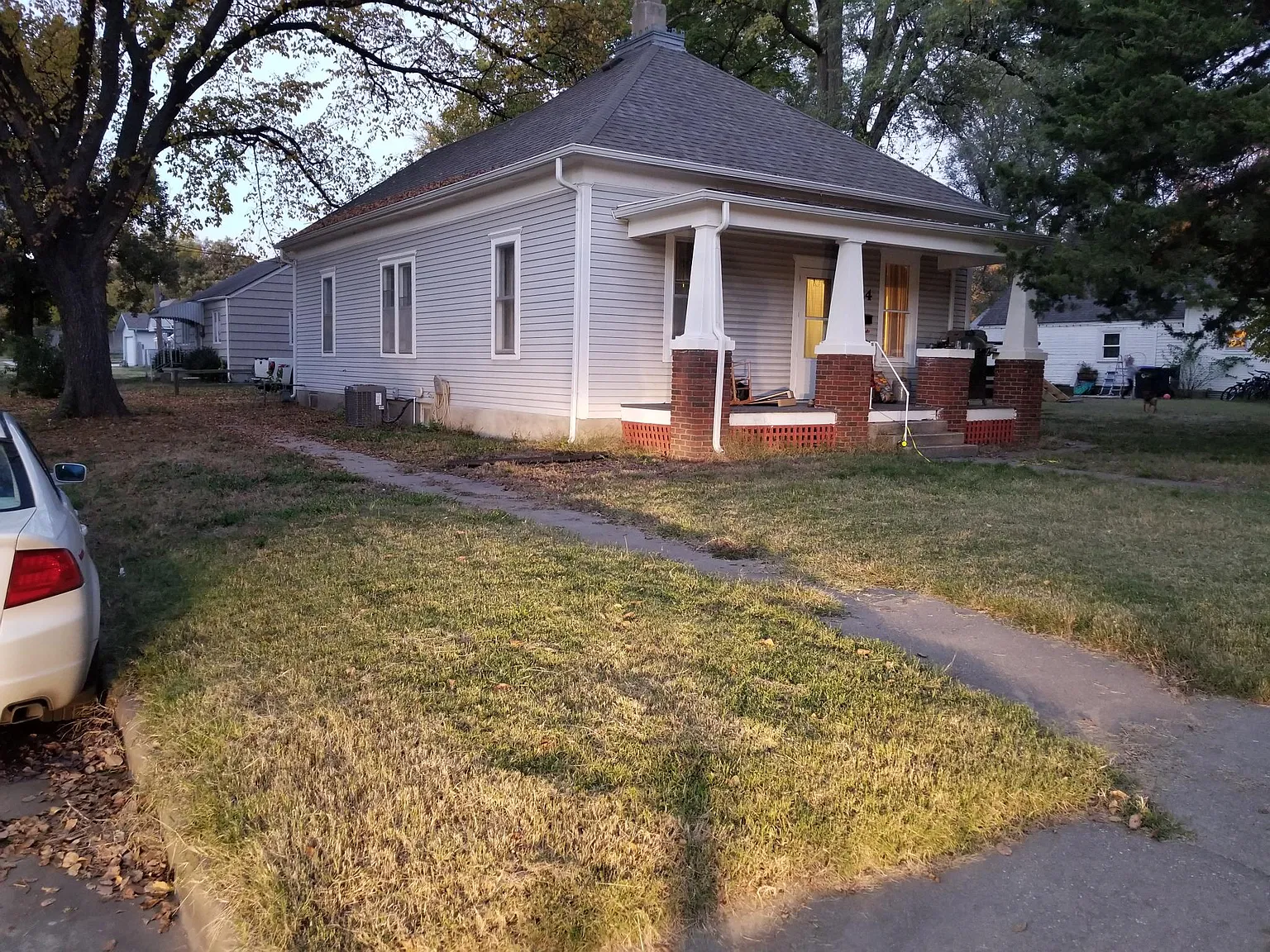 2 bed, 1031 sqft, $900 — Photo 2
