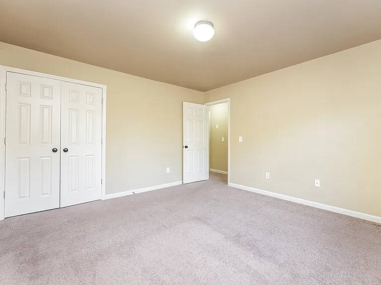 4431 Dallis Ct — Photo 10