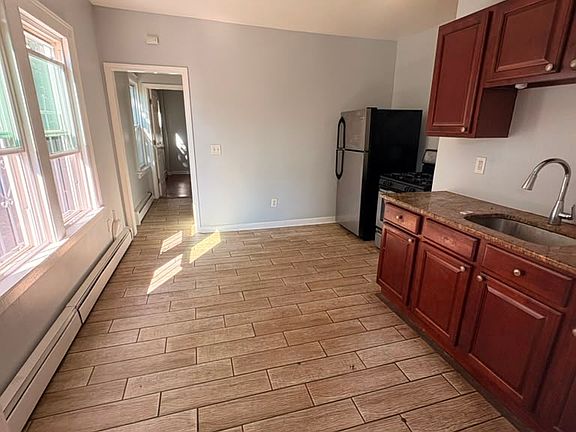 2nd image of 41-43 Lisbon St #1
