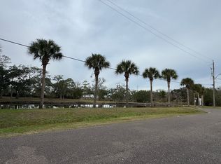 141 Jasmine St, Atlantic Beach, FL 32233