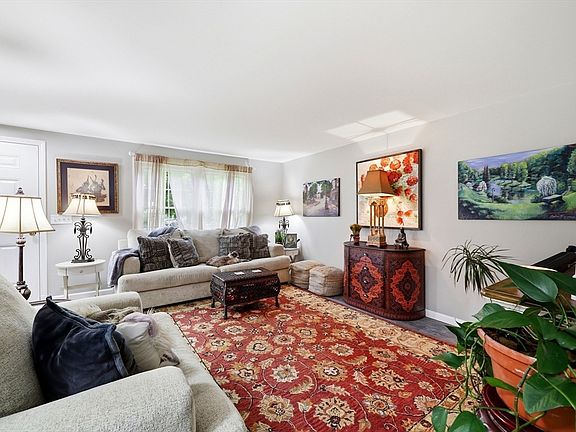4th image of 29 Plantation Dr #29