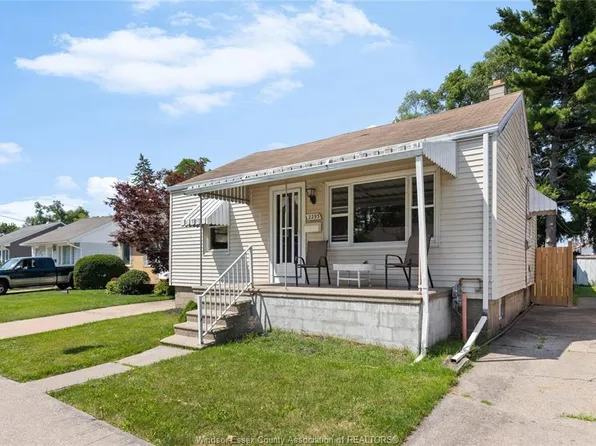 2293 Marentette Ave, Windsor, ON N8W 2C2