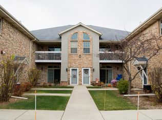 435 W Aspen Dr UNIT 13, Oak Creek, WI 53154