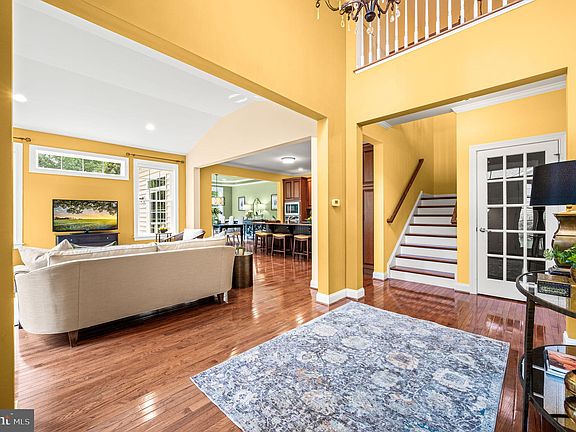 4th image of 1521 Honeysuckle Ct