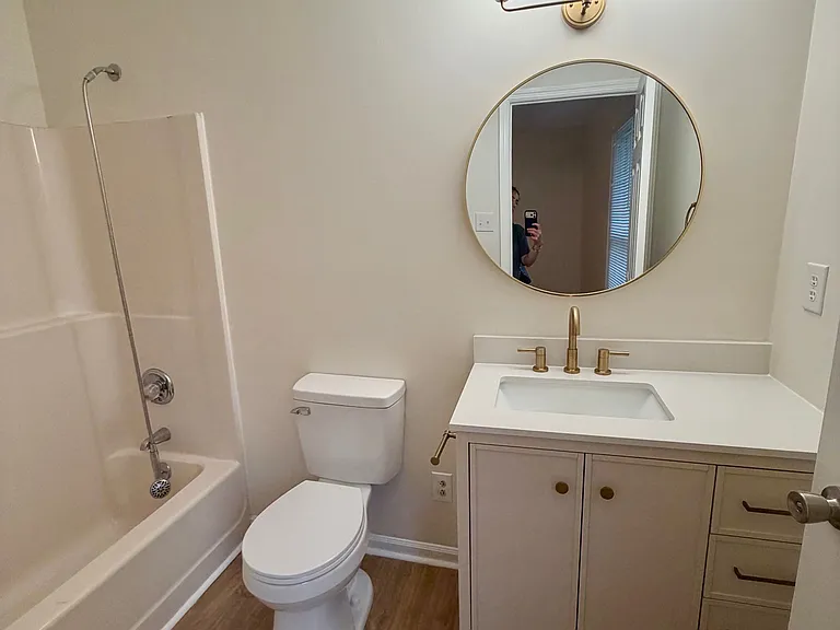 1570 Summerhill Dr — Photo 9