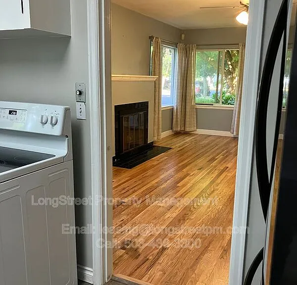 390 23rd St SE — Photo 12