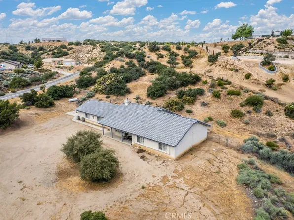 6861 Oakhill Rd, Oak Hills, CA 92344