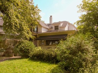 2815 E Lake Of The Isles Pkwy, Minneapolis, MN, 55408