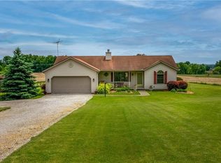 18265 W Pine Lake Rd, Beloit, OH 44609