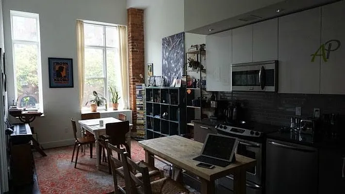 Rented by A P Realty Group NY LTD | media 15