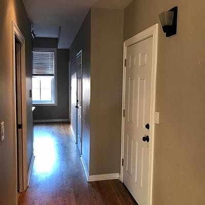 4th image of 1903 N Sheffield Ave APT 2F