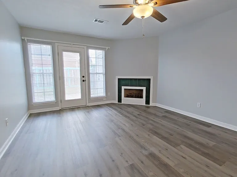 402 Northrop Pl — Photo 8