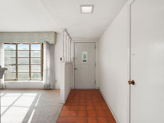 4th image of 7205 Luella Anne Dr NE