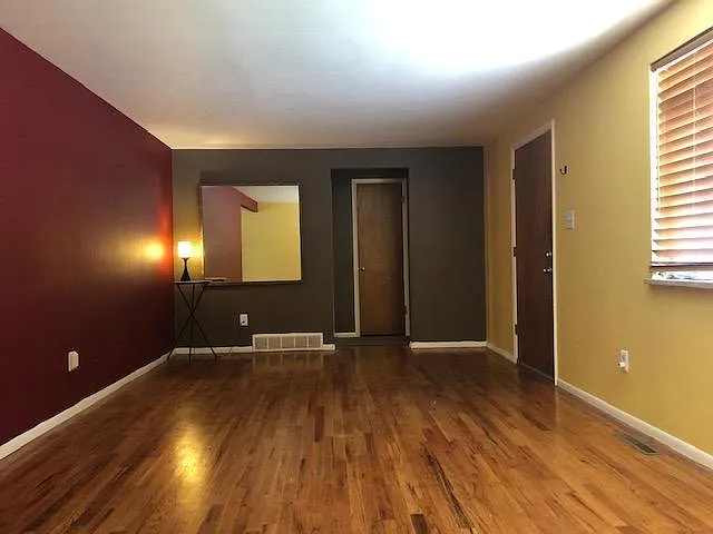 4105 Moorhead Ave — Photo 6