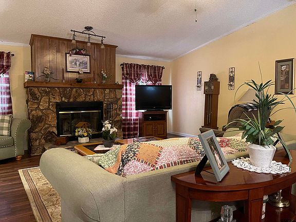 4th image of 1208 Red Hawk Bay Dr