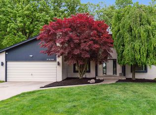7376 Silver Leaf Ln, West Bloomfield, MI