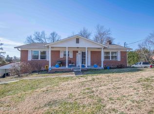 138 Westwood Dr, Clinton, TN 37716