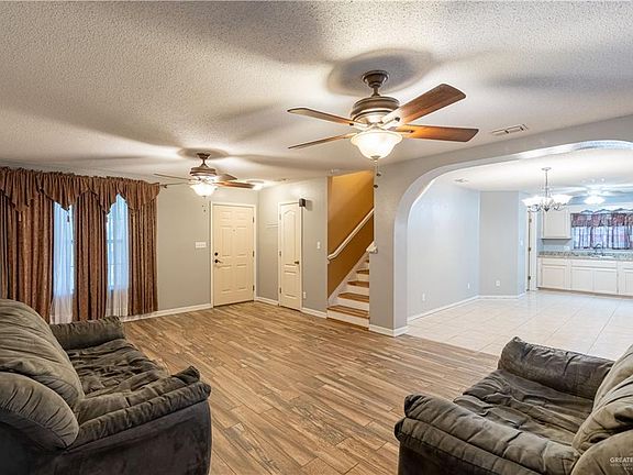 3rd image of 3100 Princeton Ave
