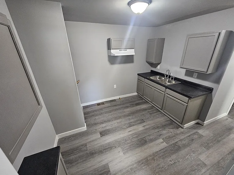 2172 Louisiana St — Photo 5