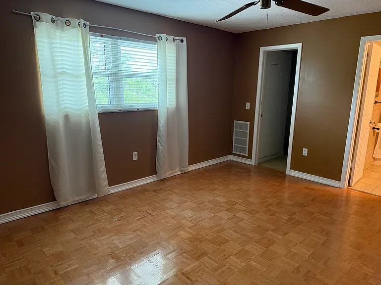 4050 4th St N #319 — Photo 10