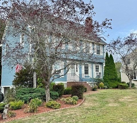 3rd image of 12 Cote St