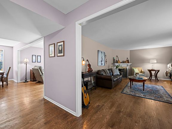 4th image of 23880 N Overhill Dr