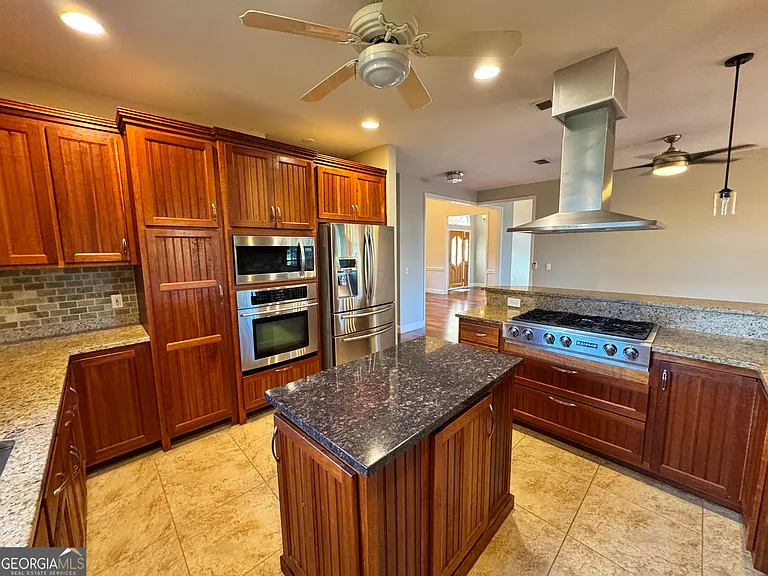 535 Cardinal Cir E — Photo 11