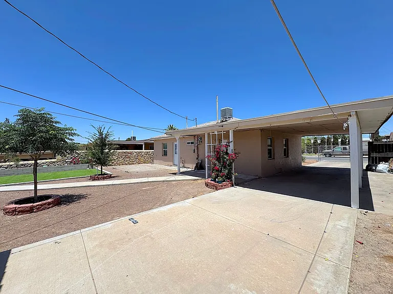 7816 Santa Monica Ct — Photo 19