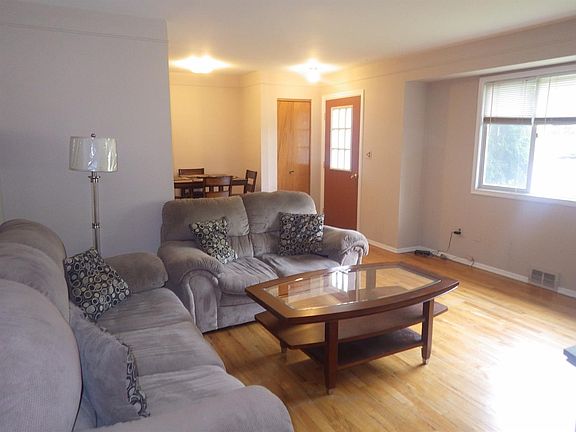 3rd image of 331 Mark Hannah Ct