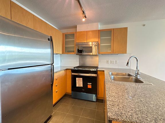 3rd image of 7575 Alderbridge Way #602