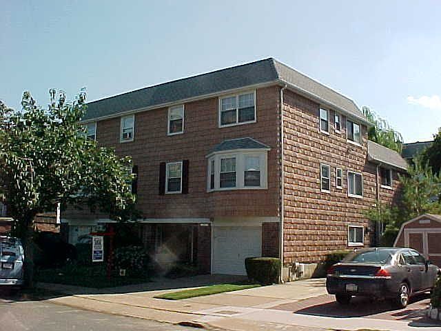 1st image of 1614 215th St