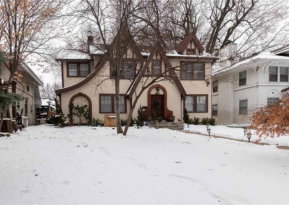 1st image of 805 W Gregory Blvd