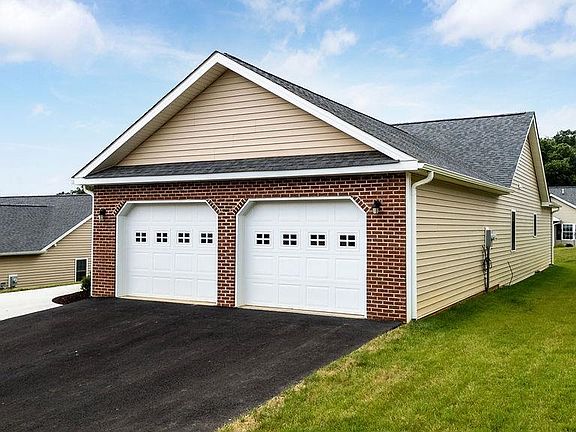 5th image of 5 River Oak Dr