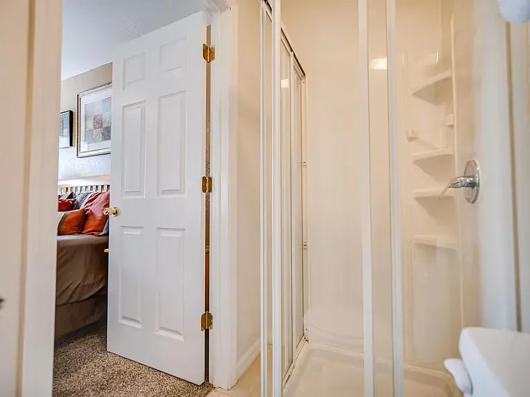 204 Gleneagles Dr — Photo 10