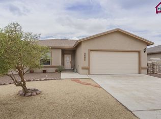 5601 Ireland Dr, Sunland Park, NM 88008