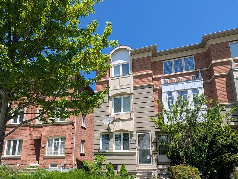 2628 Bur Oak Ave — Photo 1